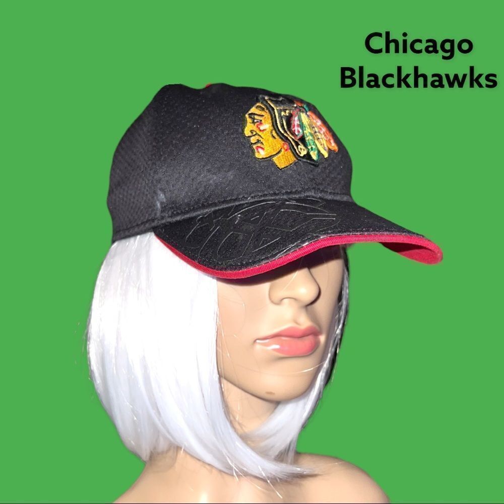 Chicago Blackhawks 39thirty black logo cap
